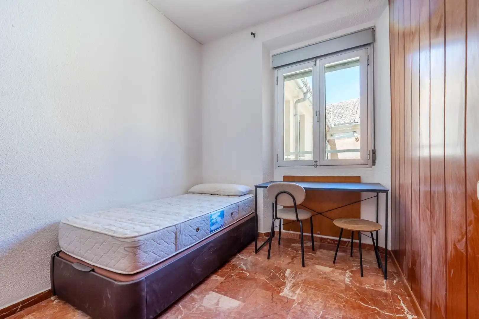 Bedroom of Attic for sale in Granada  with Air Conditioner, Terrace and Balcony