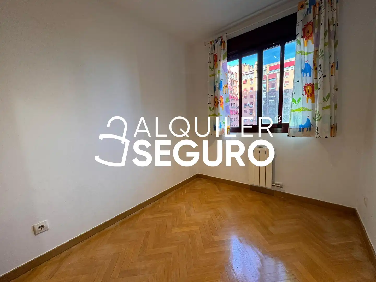 Bedroom of Flat for rent in Carabanchel