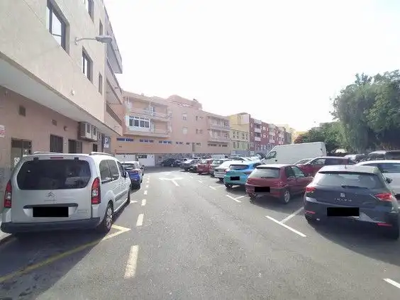 Aparcament de Oficina de lloguer en Arona amb Aire condicionat