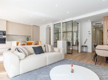 Apartamento con ascensor en venta en Calle Bravo Murillo