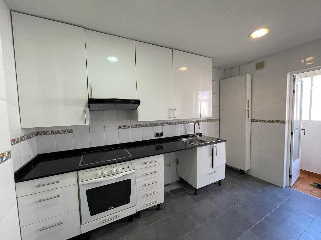 Flat to rent in Valencia, Centro