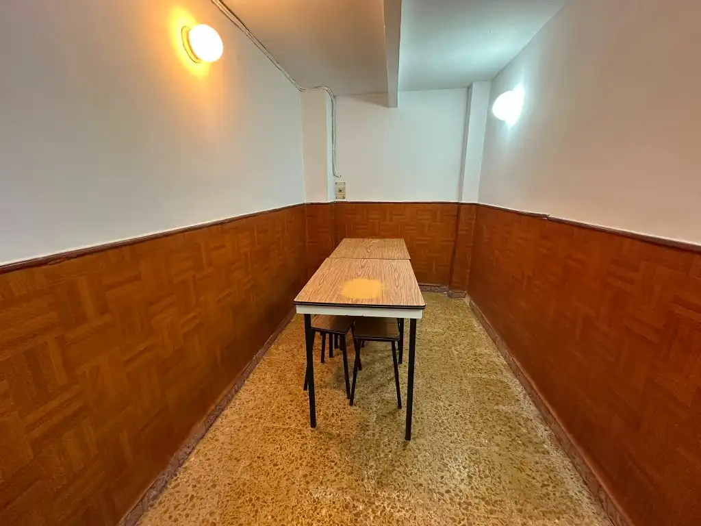 Comedor de Piso en venta en Gijón  con Parquet, Amueblado y Lavadora