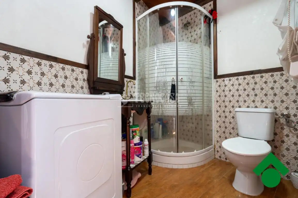 Badezimmer von Einfamilien-Reihenhaus zum Verkauf in Albolote