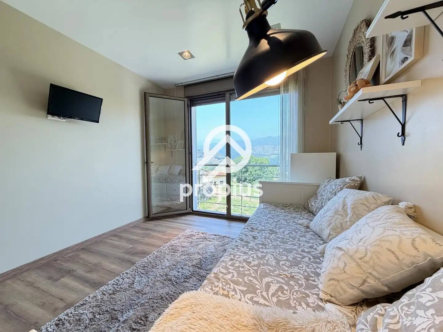 Habitación de Casa o chalet en venta en Cangas de Onís con Calefacción, Terraza y Trastero