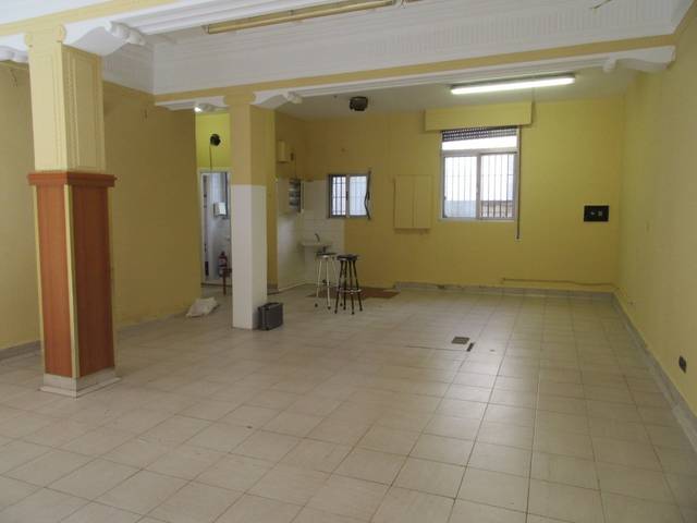 Local comercial en Venta en Centro - Ariz - Uribarri