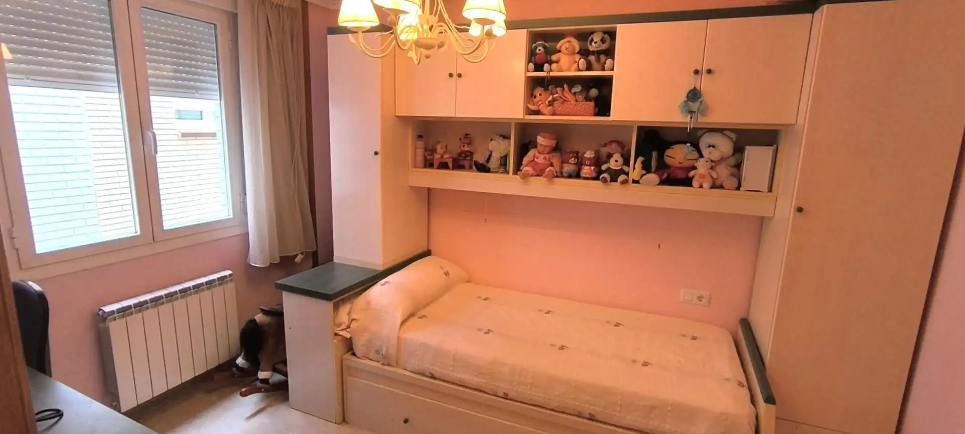 Habitación de Piso en venta en Entrena con Calefacción, Terraza y Trastero