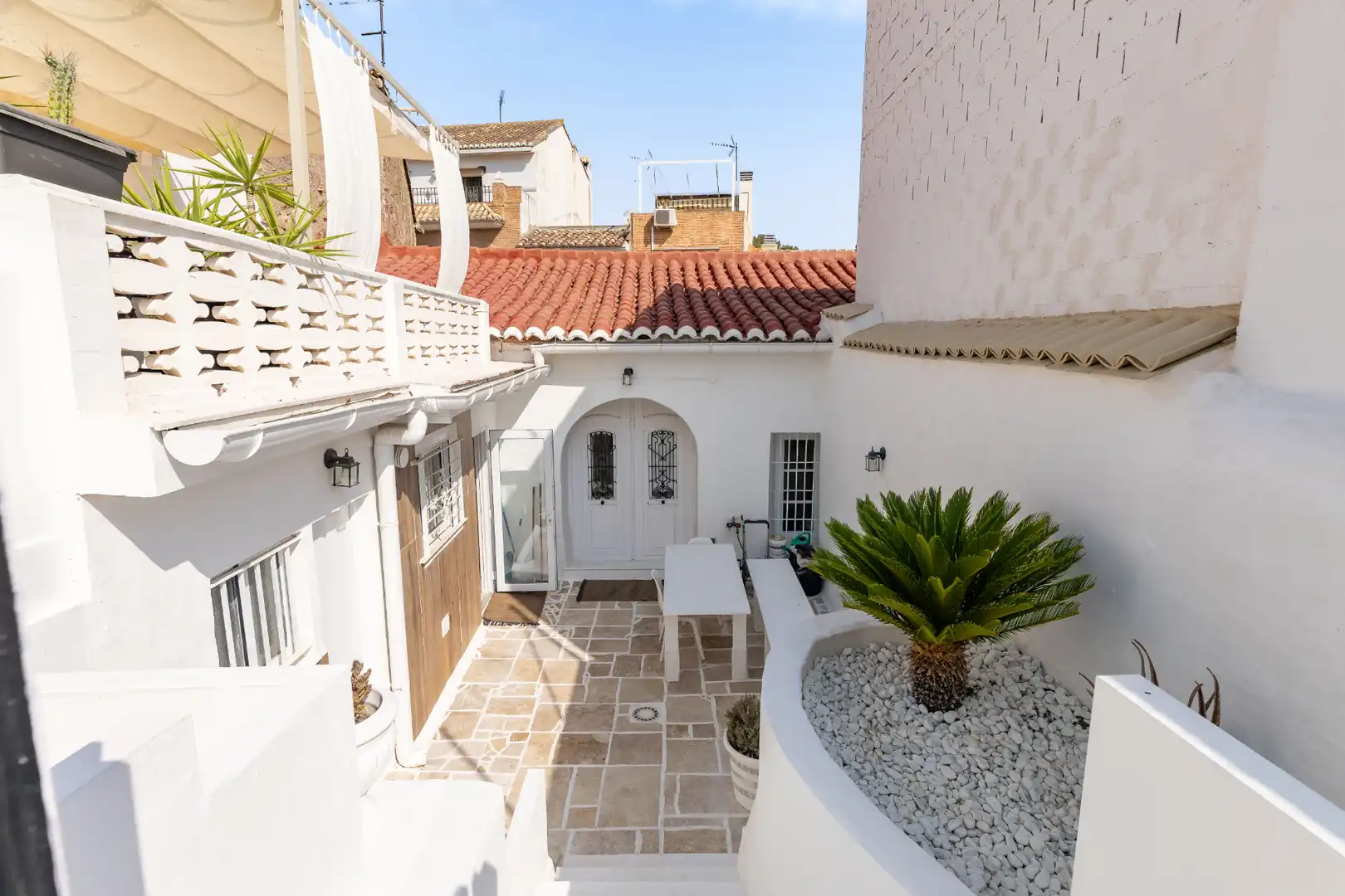 Vista exterior de Casa o xalet en venda en Gilet amb Terrassa, Piscina i Moblat