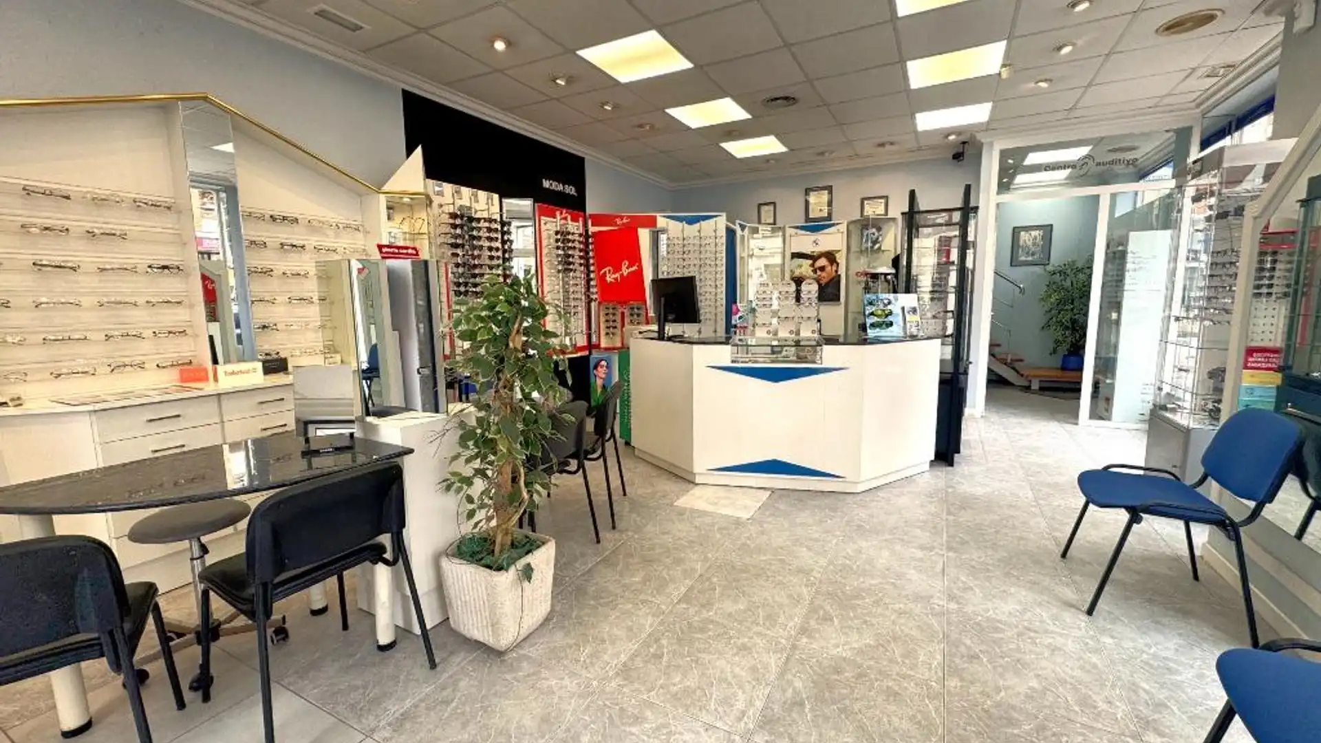 Local en traspaso en Los Corrales de Buelna 