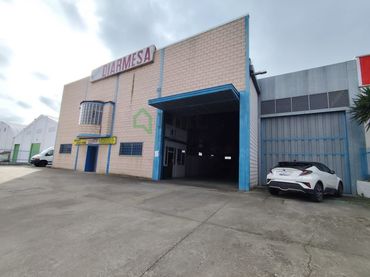 Nau industrial en venda a La Estación
