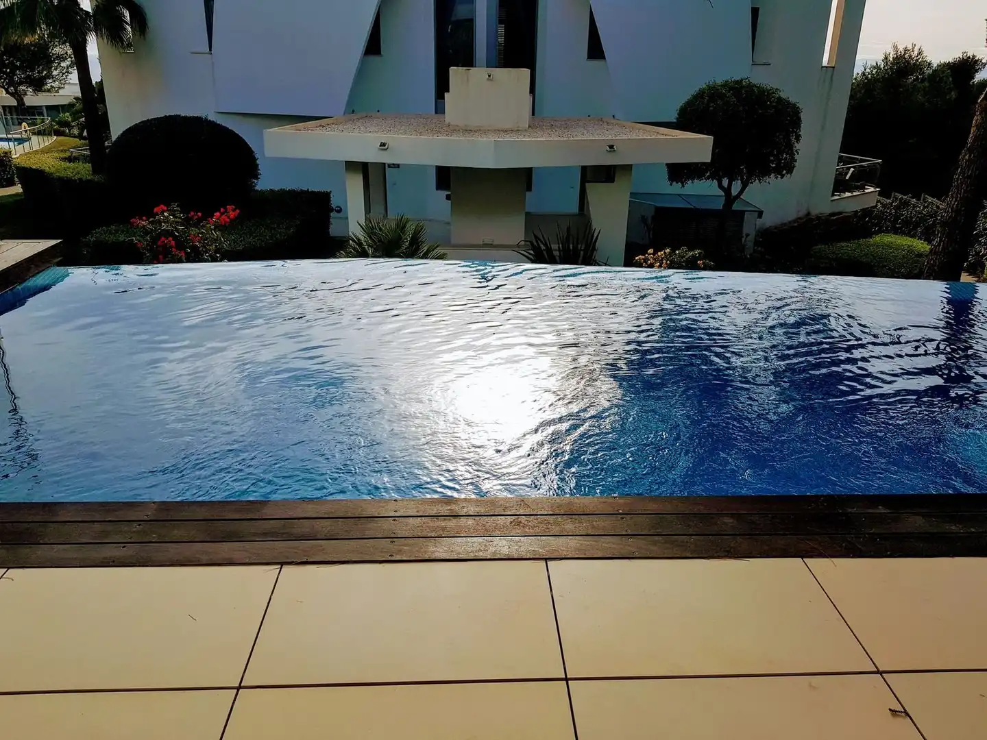 Piscina de Casa adosada de lloguer en Marbella amb Aire condicionat, Jardí privat i Piscina