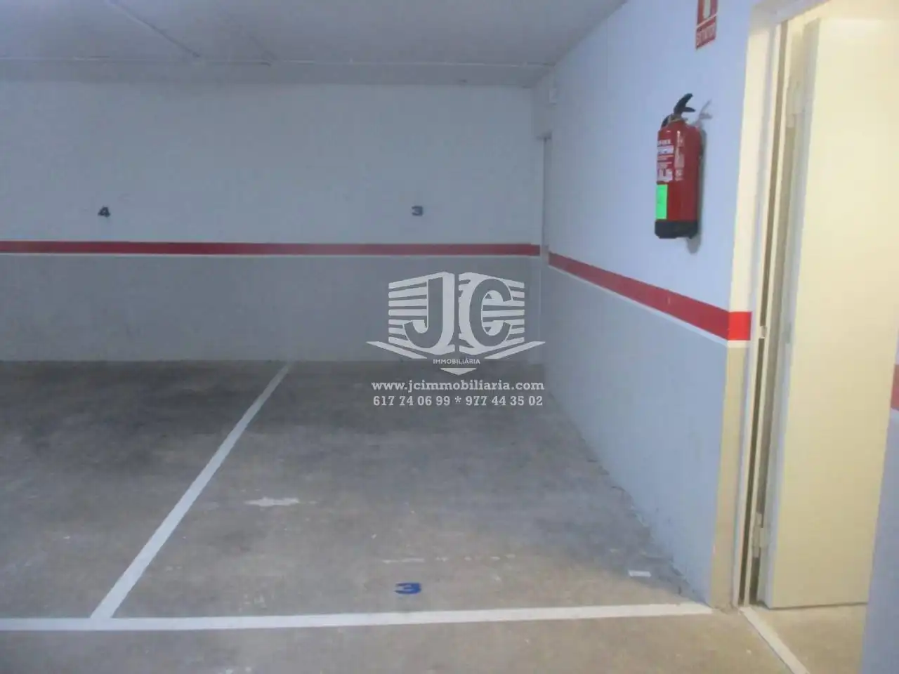 Einzelparkplatz zum Verkauf in Calle FREGINALS, imagen 2