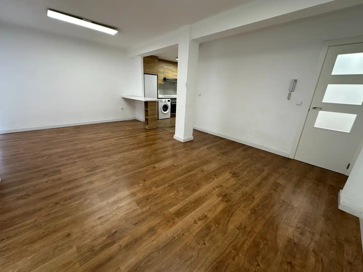 Flat for rent in Xirivella  with Air Conditioner, Parquet flooring and Terrace