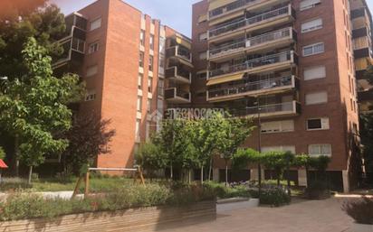 Exterior view of Flat for sale in  Barcelona Capital  with Heating