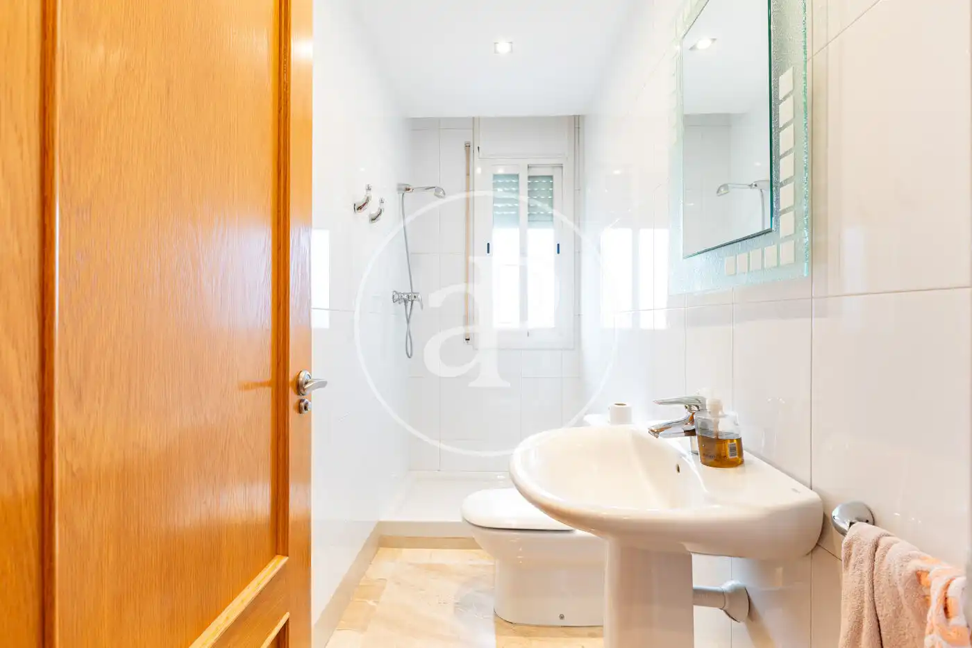 Bathroom of Houses for sale in Sant Cugat del Vallès  with Air Conditioner, Heating and Private garden