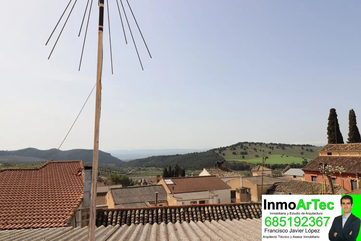 Vista exterior de Casa o xalet en venda en Íllora amb Terrassa, Traster i Piscina