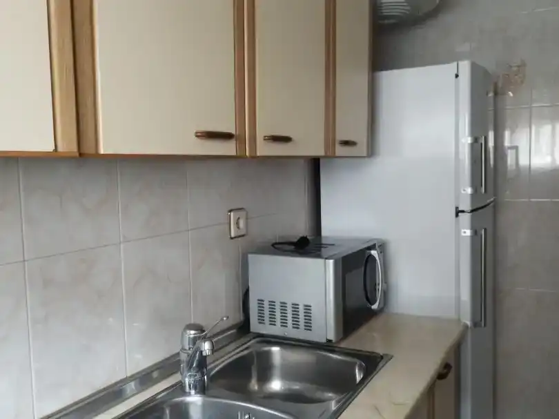Cuina de Casa adosada de lloguer en Guadalupe, Cáceres
