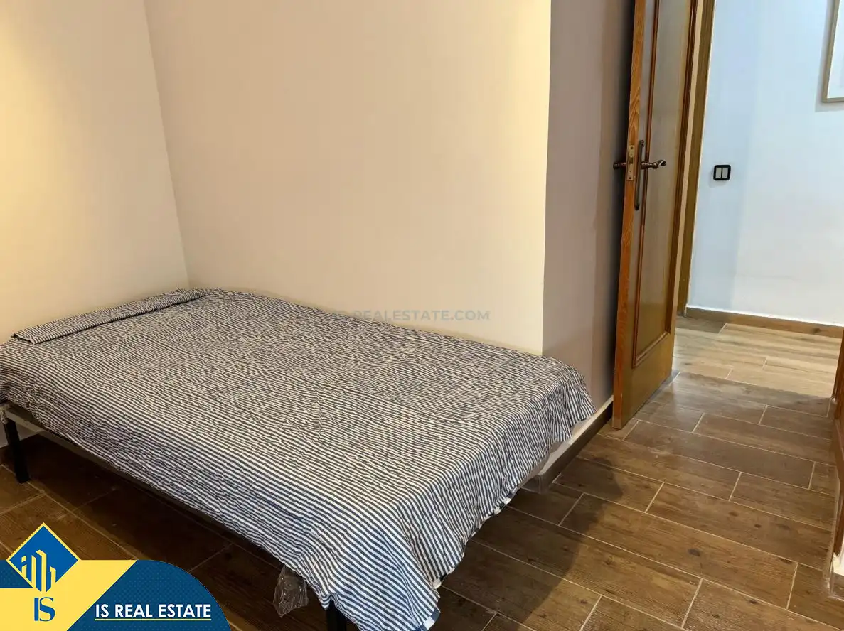 Dormitori de Apartament en venda en Alicante / Alacant amb Calefacció, Terrassa i Moblat