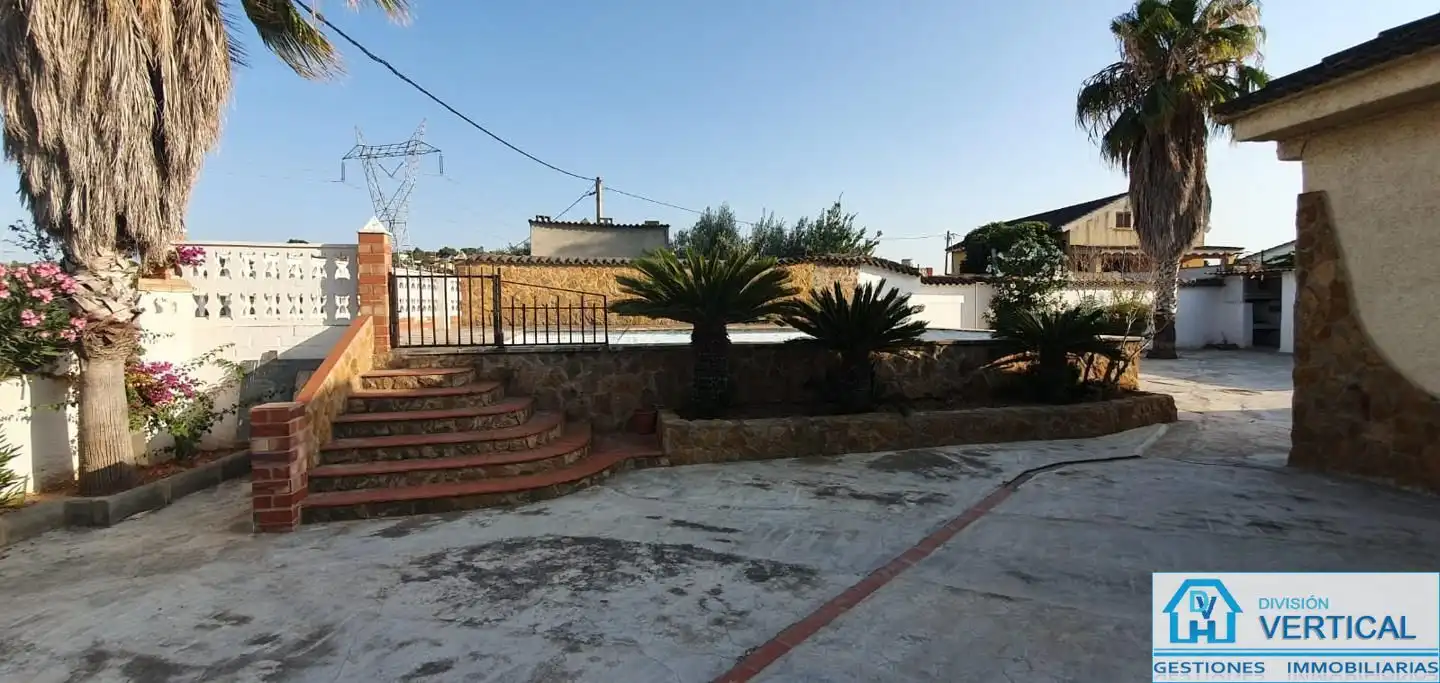 House with pool to rent in Camí Vell d'Aldaia, imagen 4