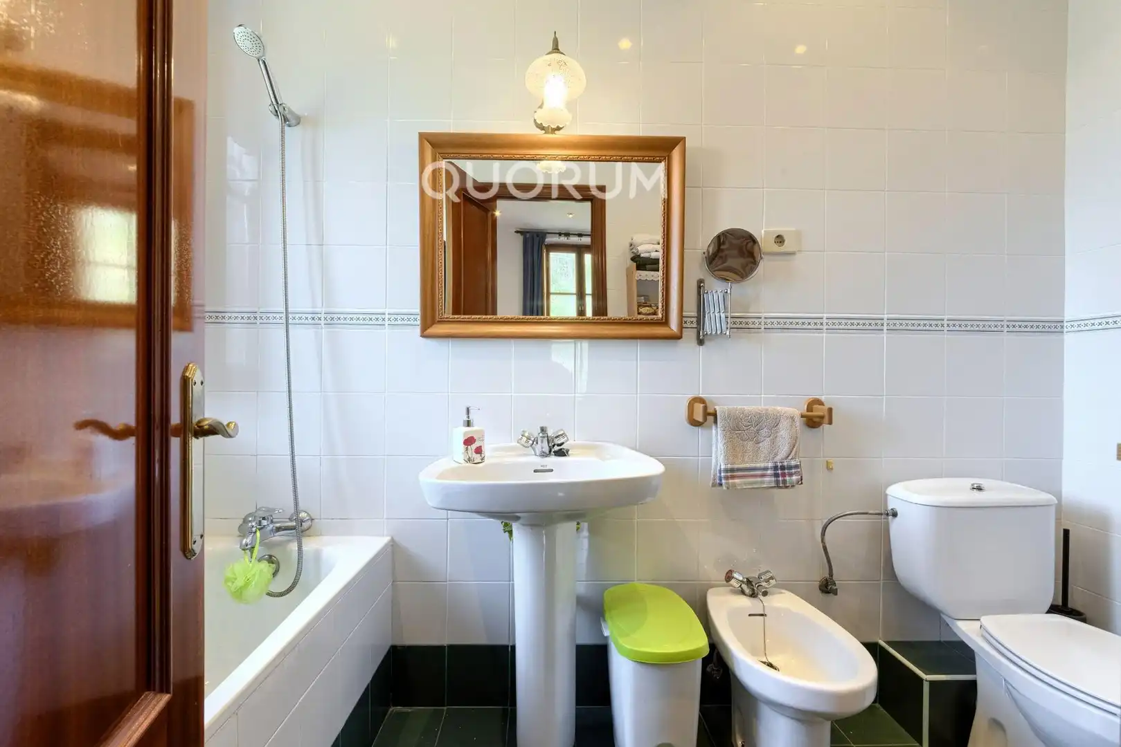 Baño de Casa adosada en venta en Arrankudiaga / Zollo con Calefacción, Amueblado y Balcón