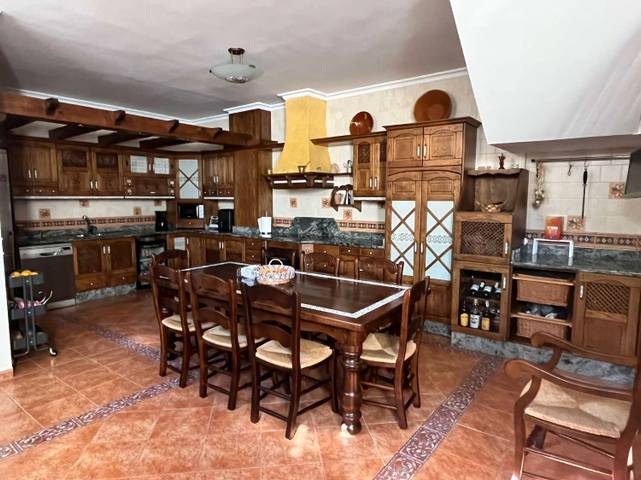 Casa-chalet en Venta en Poniente - Faro