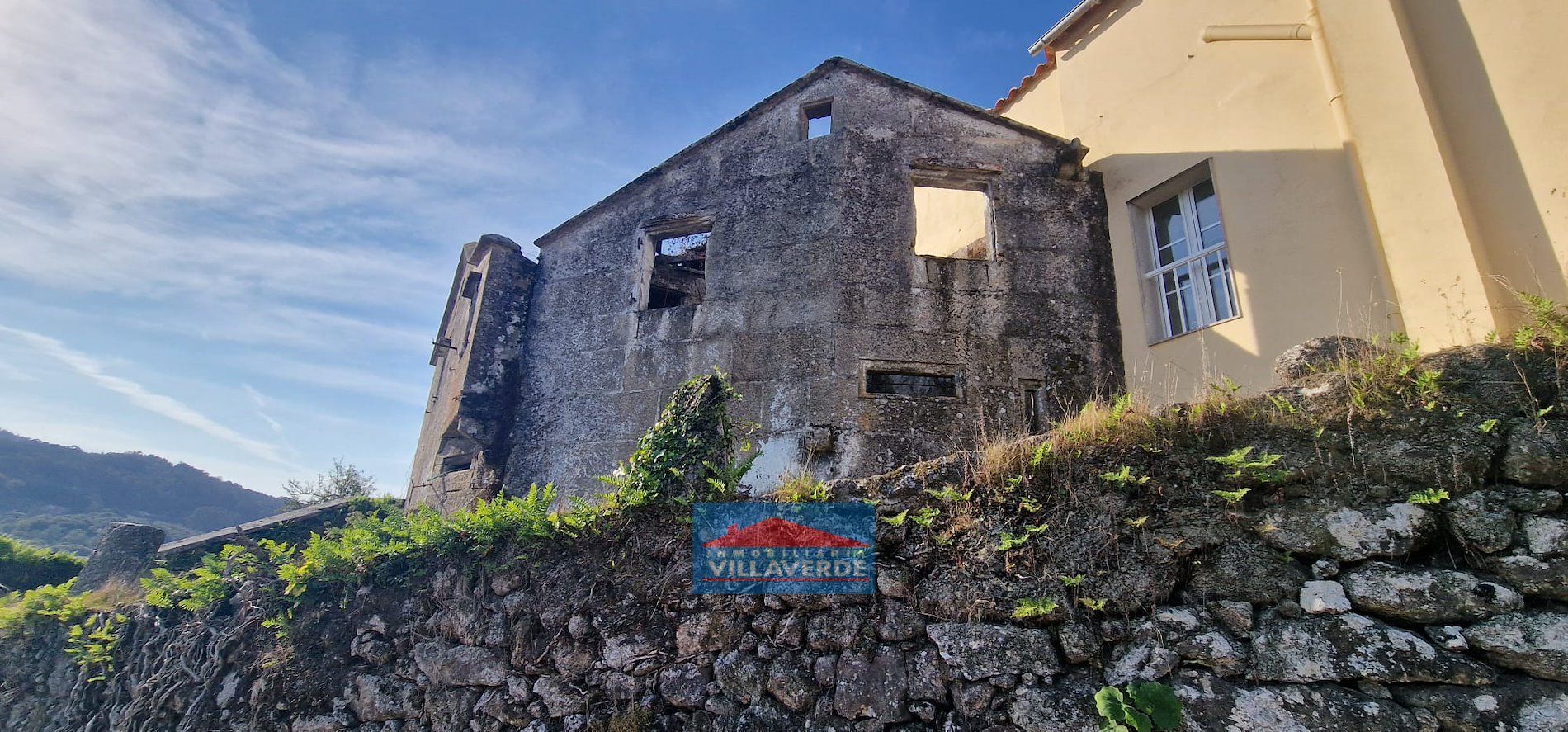 Vista exterior de Casa adosada en venda en Bueu