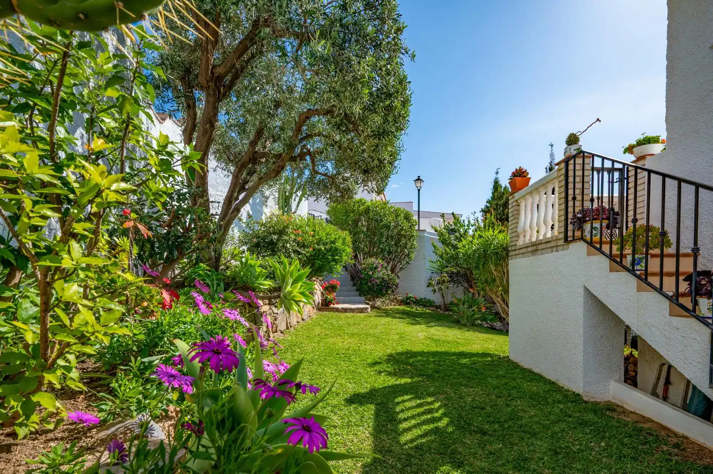 Garden of Houses for sale in Almuñécar  with Air Conditioner, Private garden and Terrace