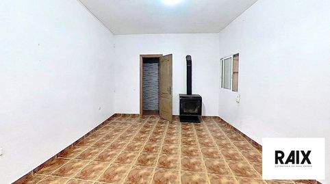 Foto 2 de Casa adosada en venta en Bda. Moncayo, Pescadores - Saladillo, Algeciras