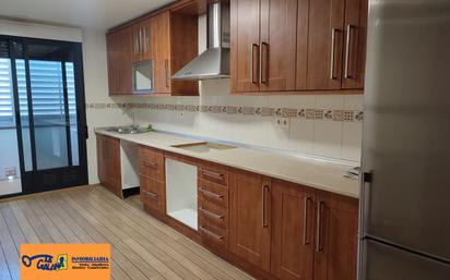 Kitchen of Flat for sale in Valdepeñas  with Air Conditioner and Terrace