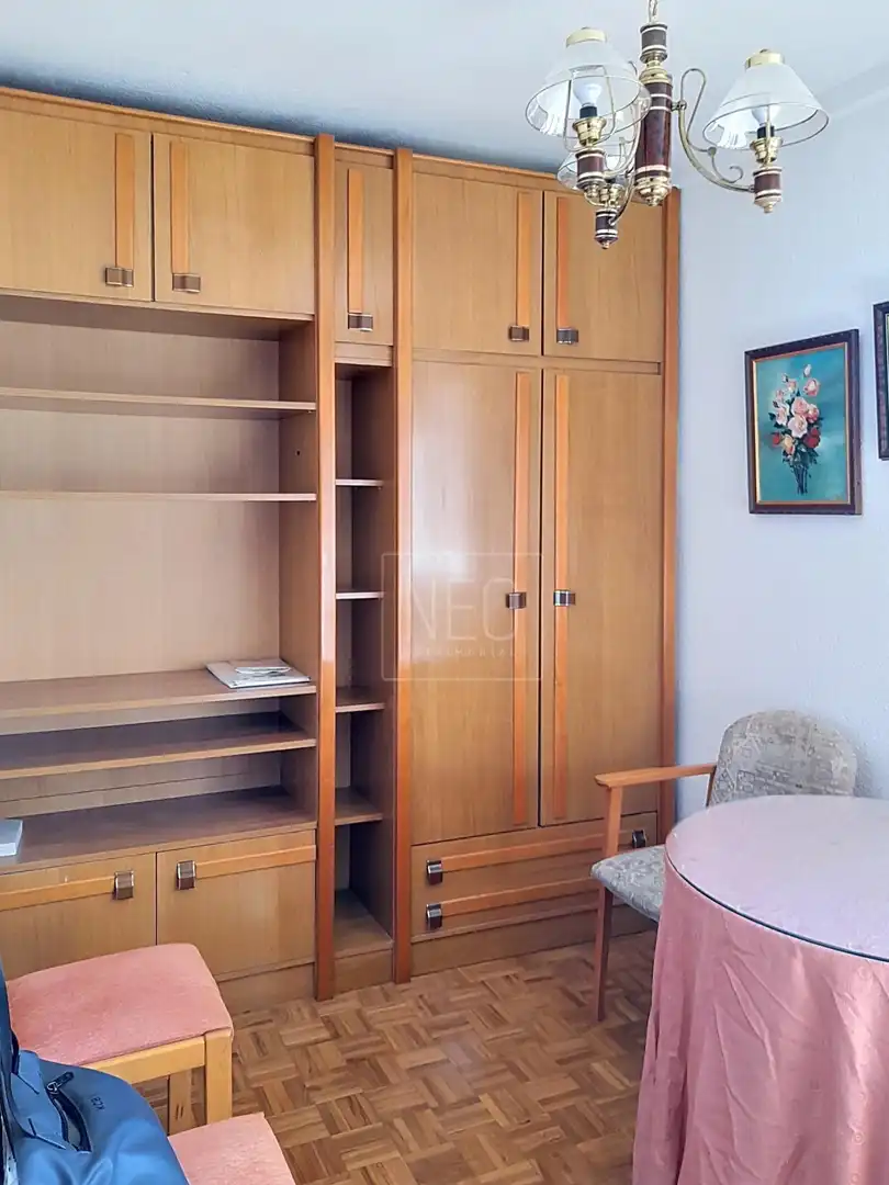 Dormitori de Pis en venda en Madrid amb Calefacció, Parquet i Terrassa