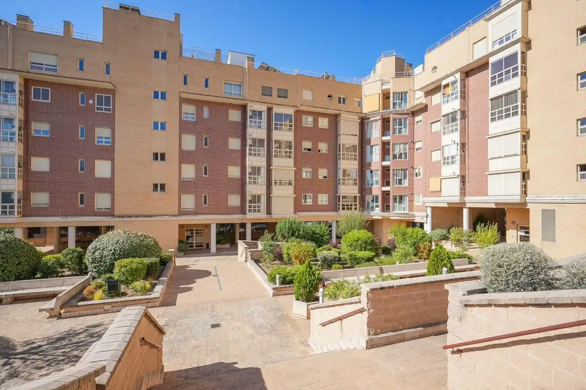 Exterior view of Flat for rent in Madrid  with Air Conditioner, Heating and Terrace