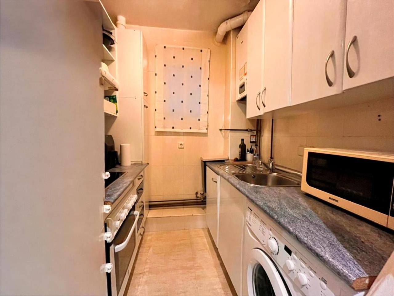 Cocina de Planta baja en venta en San Fernando de Henares con Calefacción y Amueblado