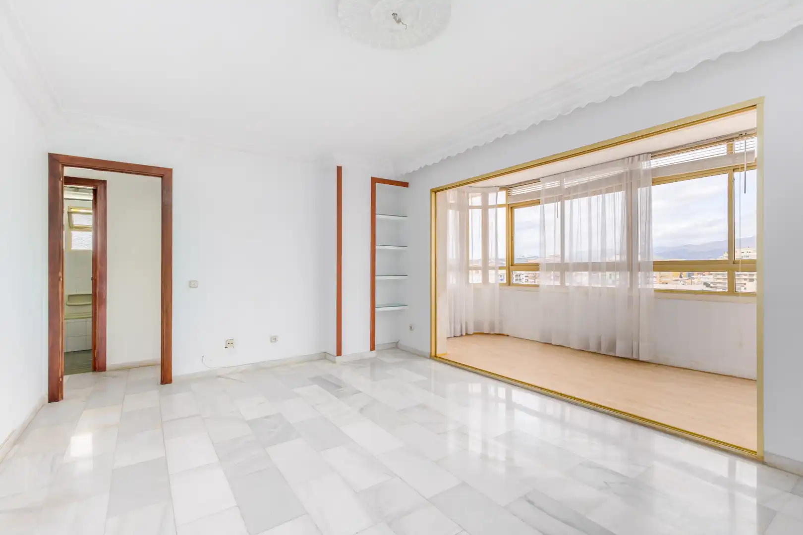 Apartament amb terrassa en venda a Puerto Deportivo, imagen 5