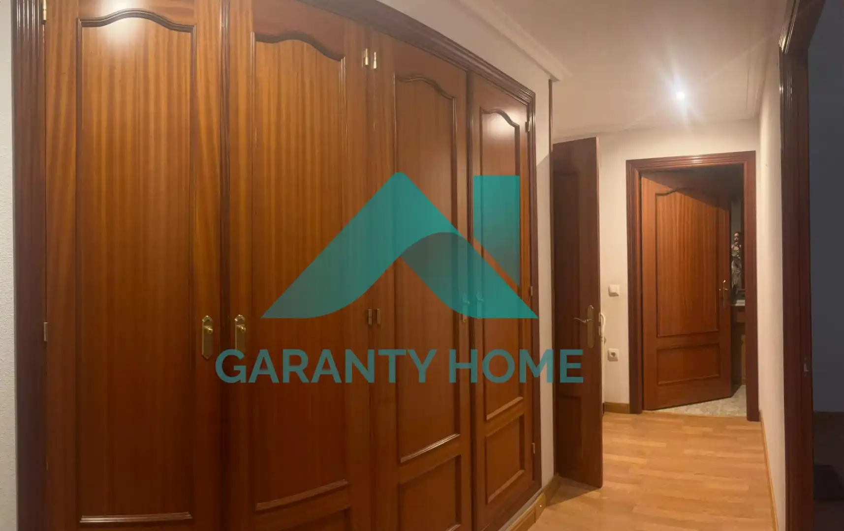 Penthouse with lift to rent in Casco Antiguo, imagen 3