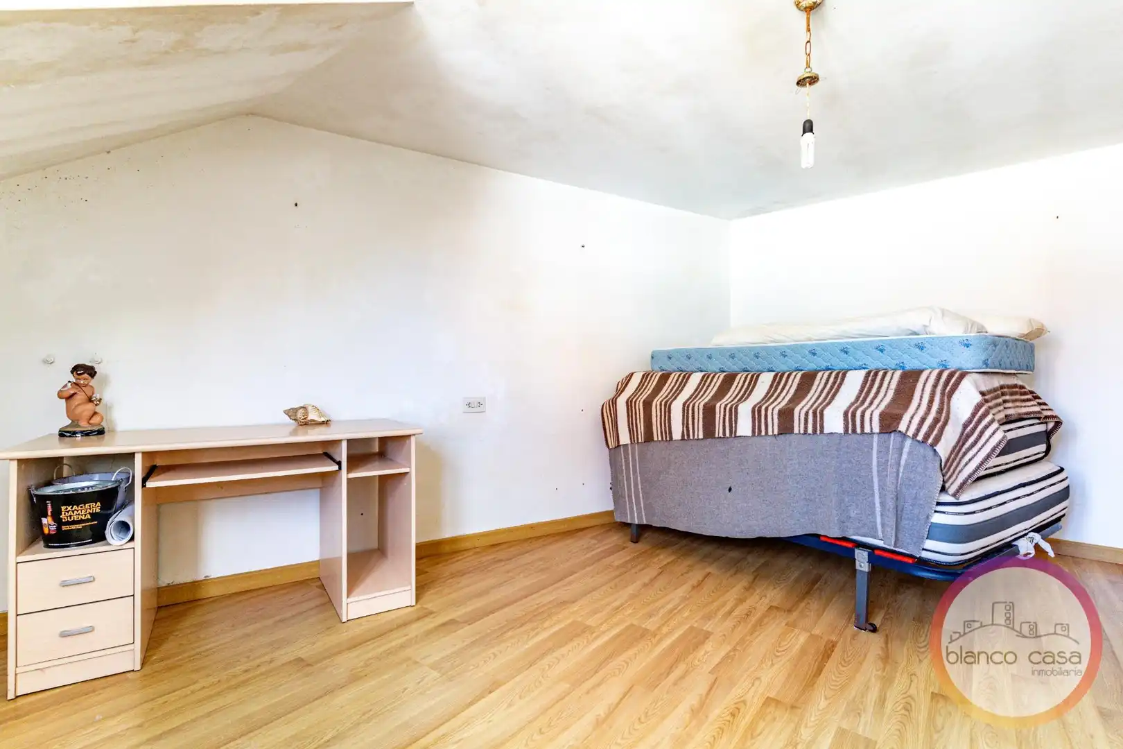 Bedroom of Houses for sale in Laxe  with Heating and Terrace