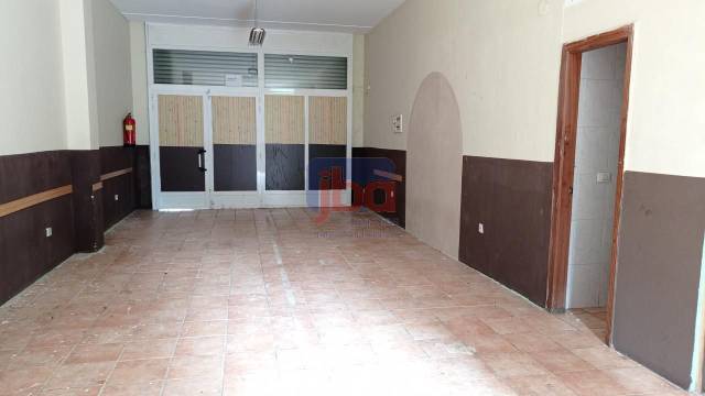 Local comercial en Alquiler en A Carballeira