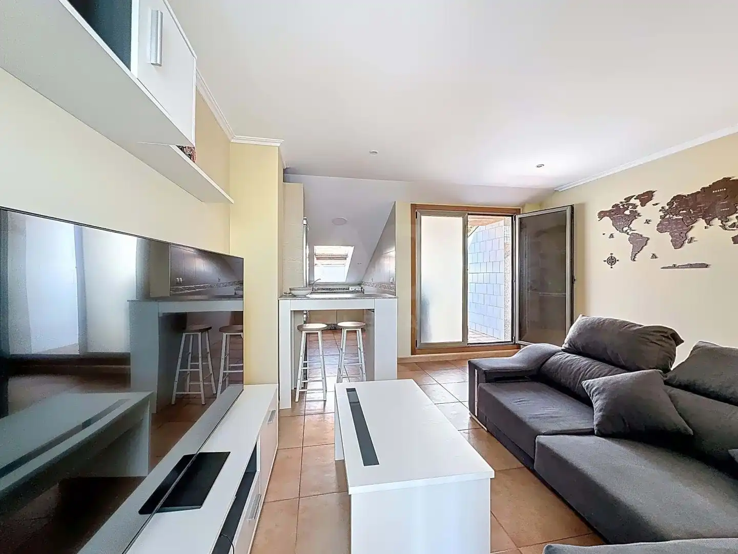 Wohnzimmer von Dachboden zum Verkauf in Moaña mit Heizung und Terrasse