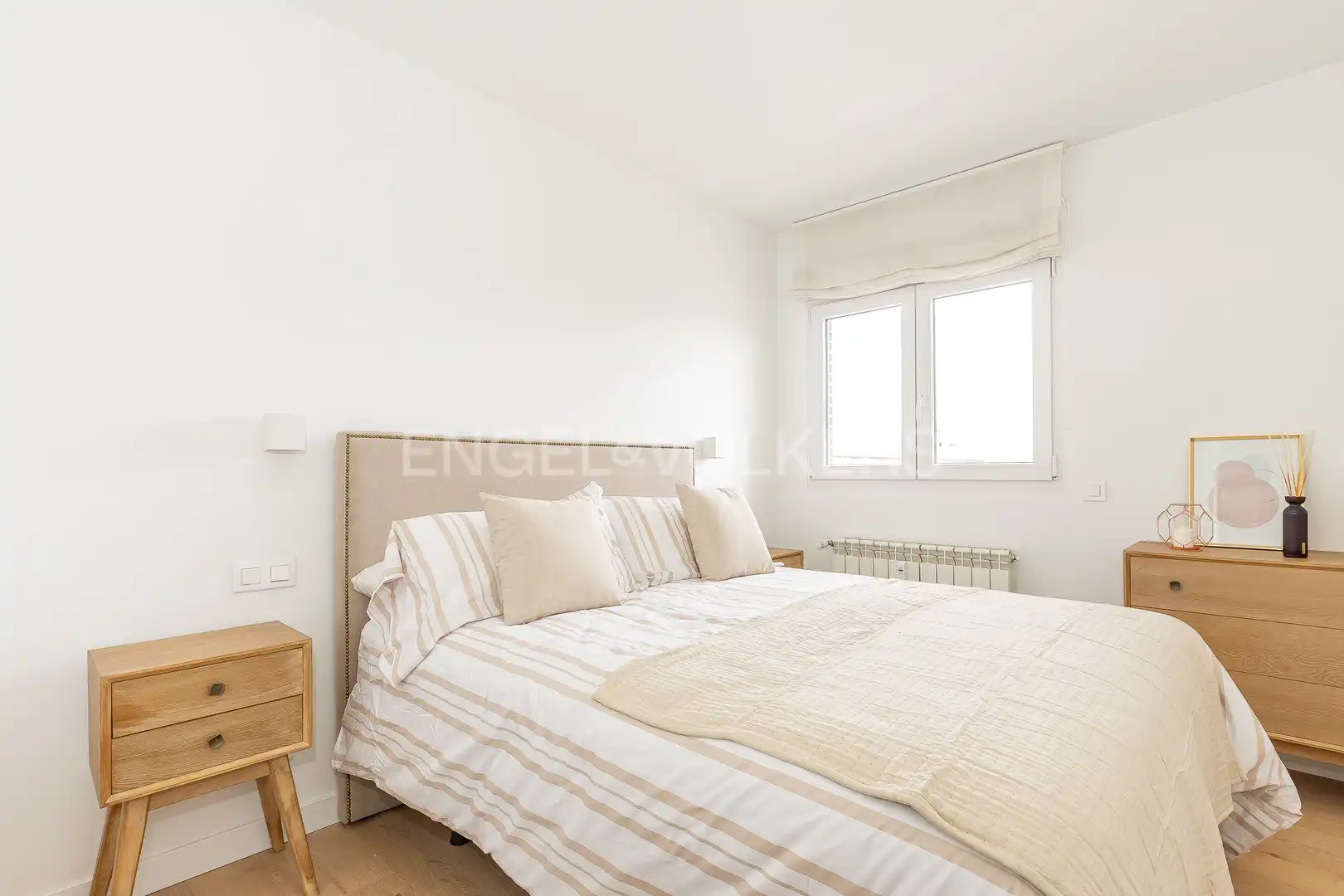 Schlafzimmer von Wohnung zur Miete in Madrid mit Klimaanlage, Heizung und Terrasse