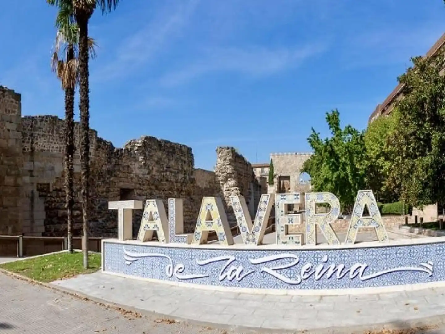 Vista exterior de Piso en venta en Talavera de la Reina con Terraza
