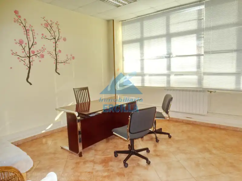 Ufficio con ascensore in affitto a Derio, imagen 4