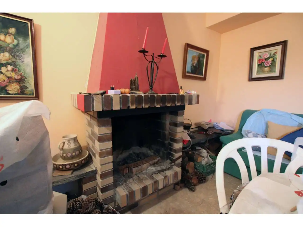 Sala d'estar de Casa o xalet en venda en Valdeaveruelo amb Calefacció, Jardí privat i Terrassa