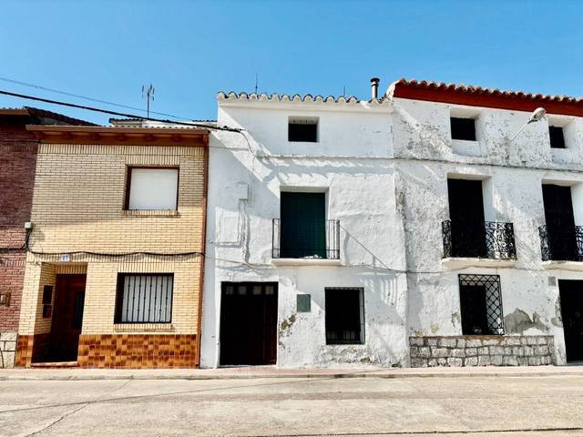 Casa-chalet en Venta en Valfarta