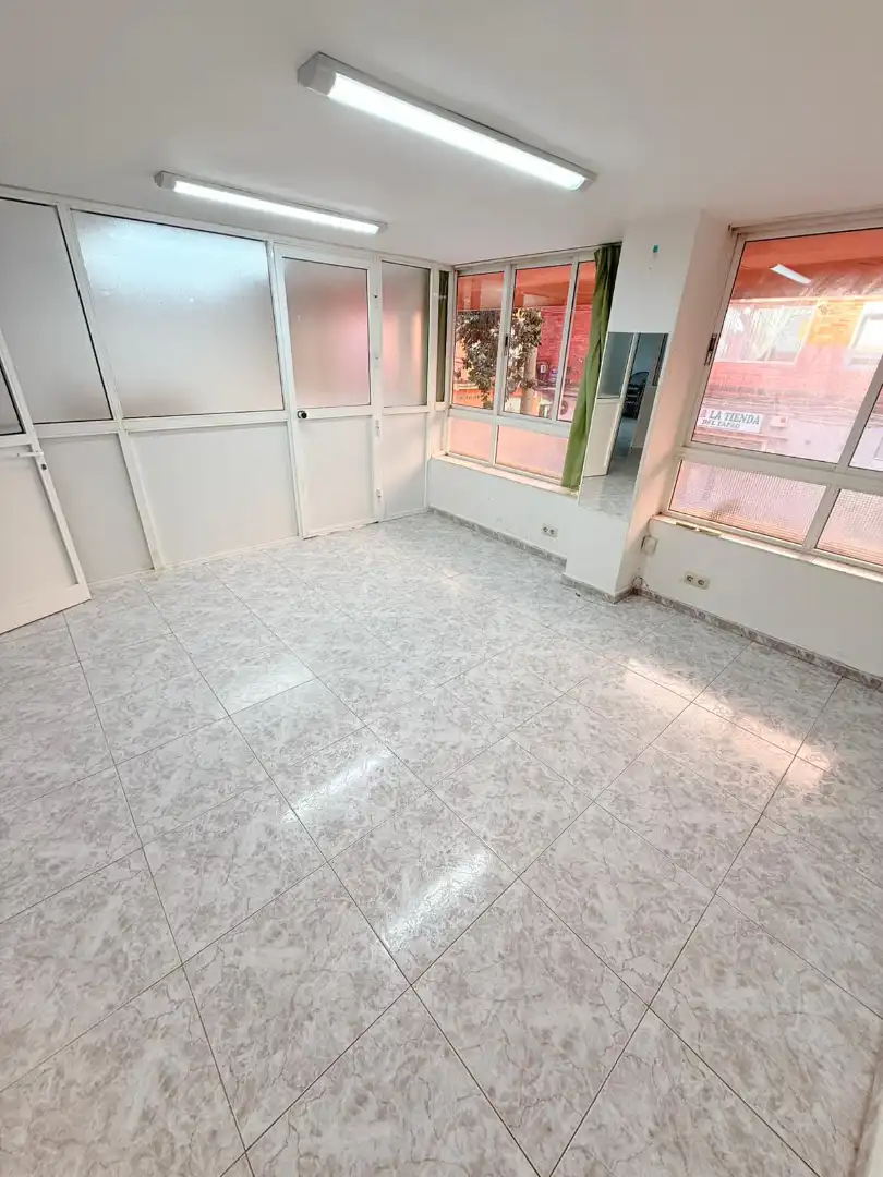 Oficina en venta en Málaga