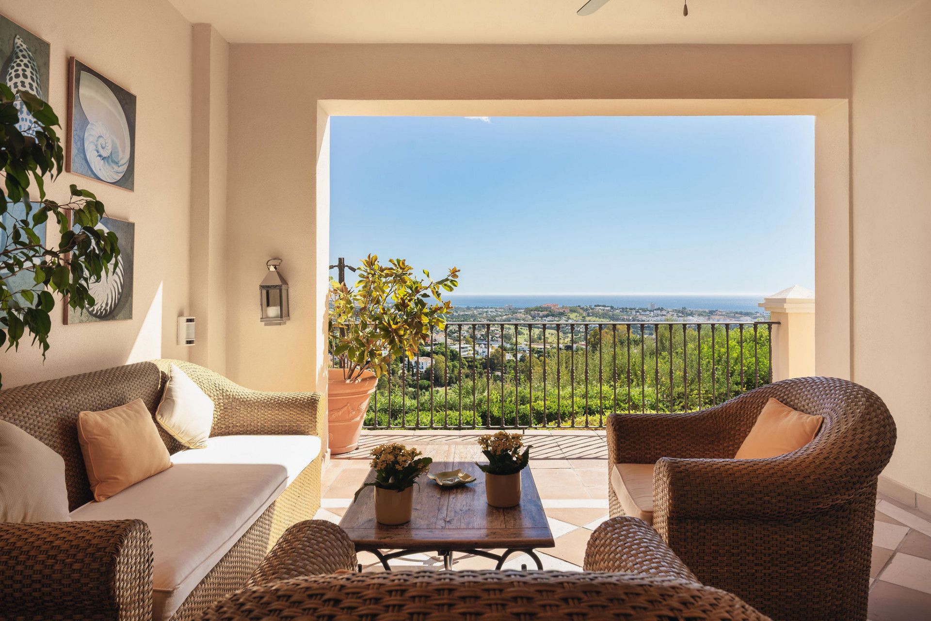 Terrassa de Planta baixa en venda en Benahavís amb Aire condicionat, Terrassa i Traster