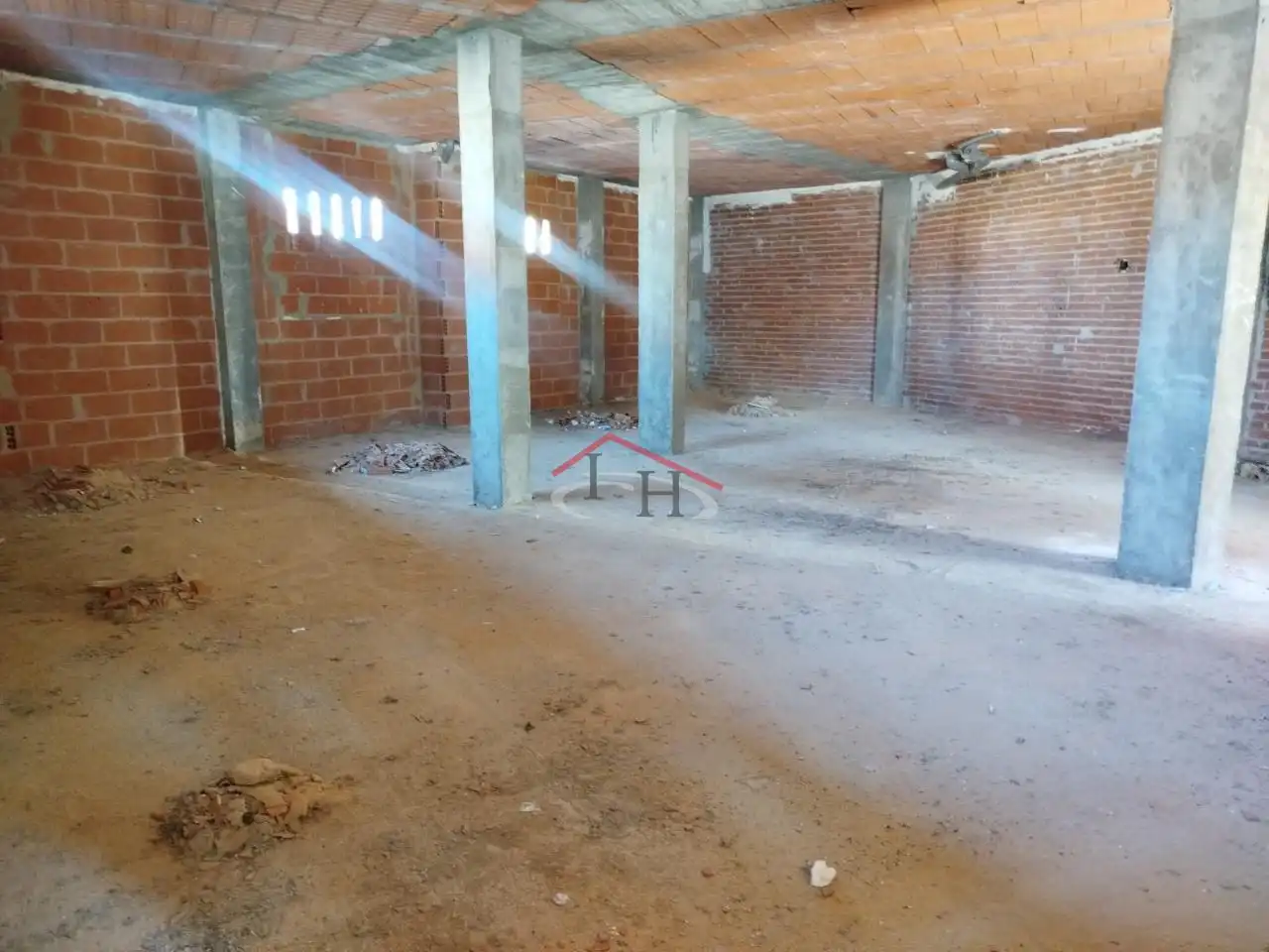 Local comercial en venda a Santiago Apóstol, imagen 7