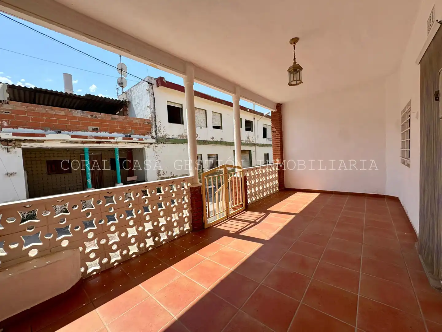 Exterior view of Detached homes for rent in Sagunto / Sagunt  with Air Conditioner, Terrace and Furnished
