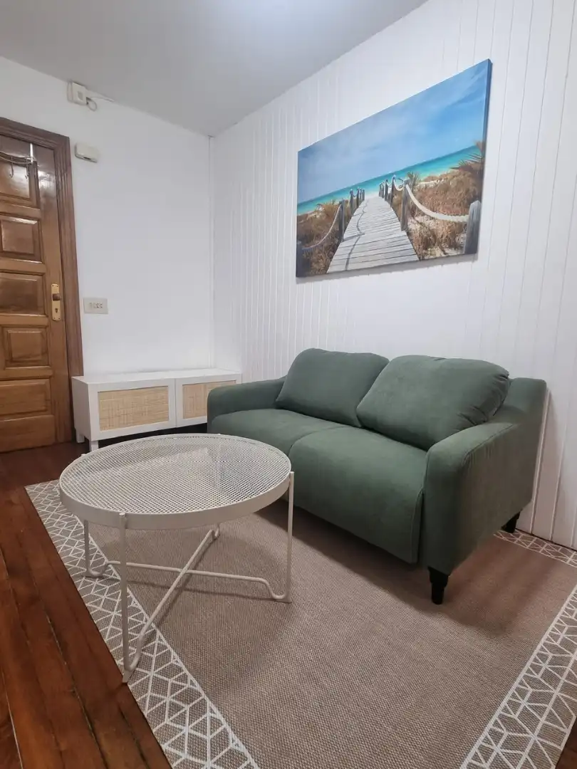 Living room of Apartments for rent in Santiago de Compostela   with Heating, Parquet flooring and Furnished