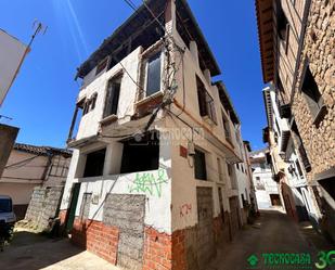 Vista exterior de Casa adosada en venda en Losar de la Vera amb Balcó