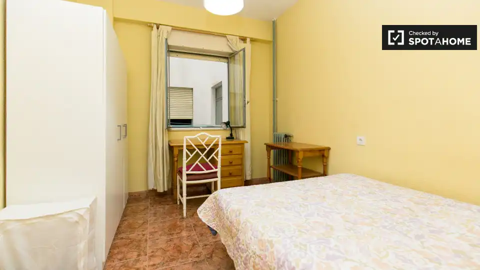 Room in San Matías - Realejo