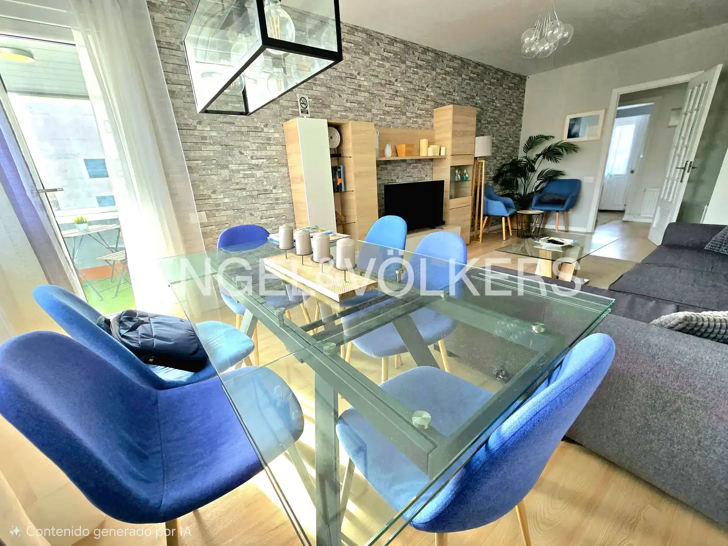 Comedor de Piso en venta en Vigo  con Calefacción, Terraza y Balcón