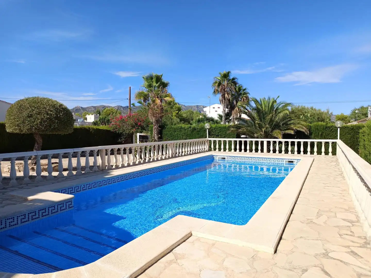 Villa con terrazza in vendita a Carrer FLOR DE LA-3 CALES